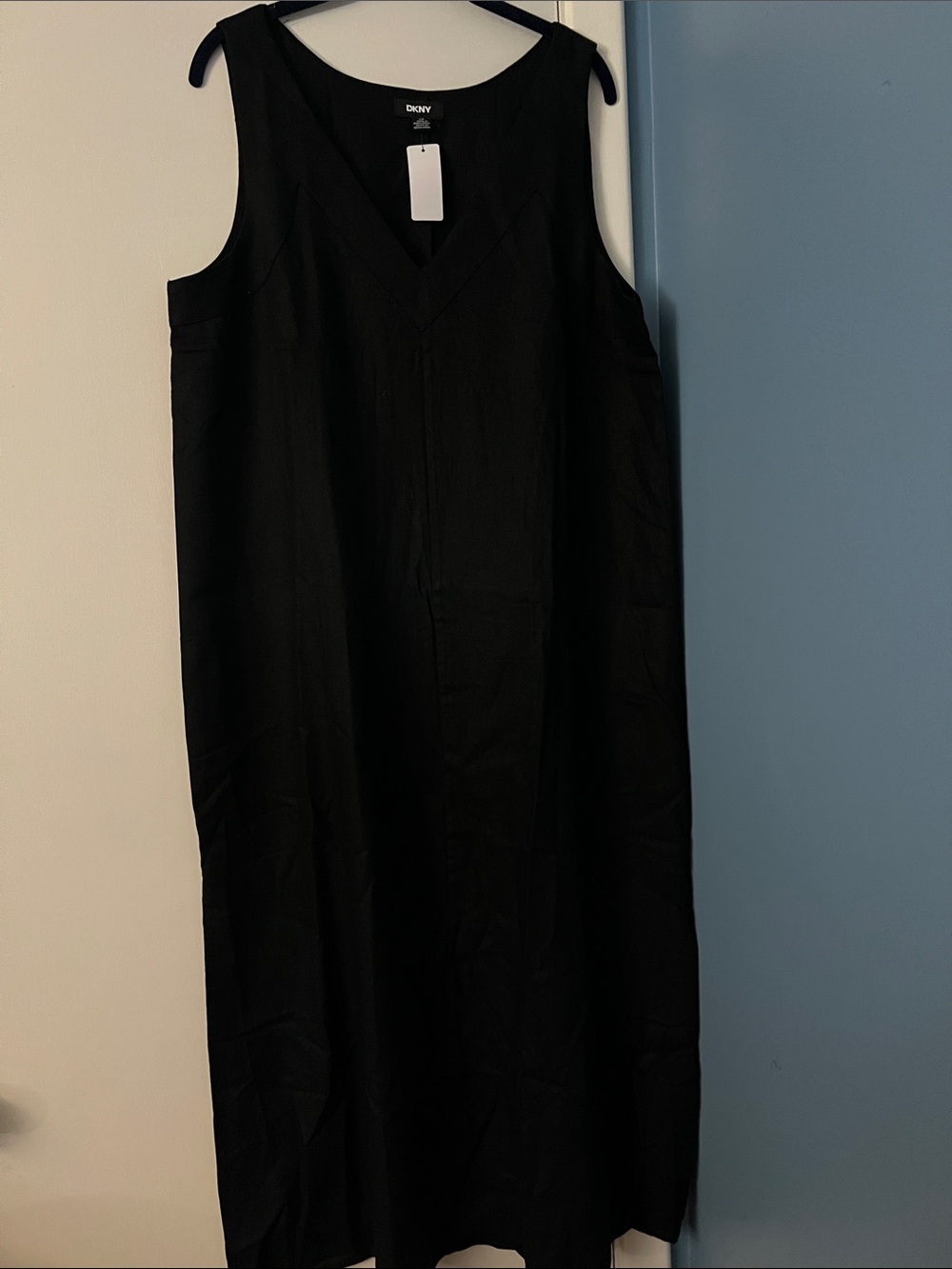 DKNY Black V-Neck Sleeveless Dress